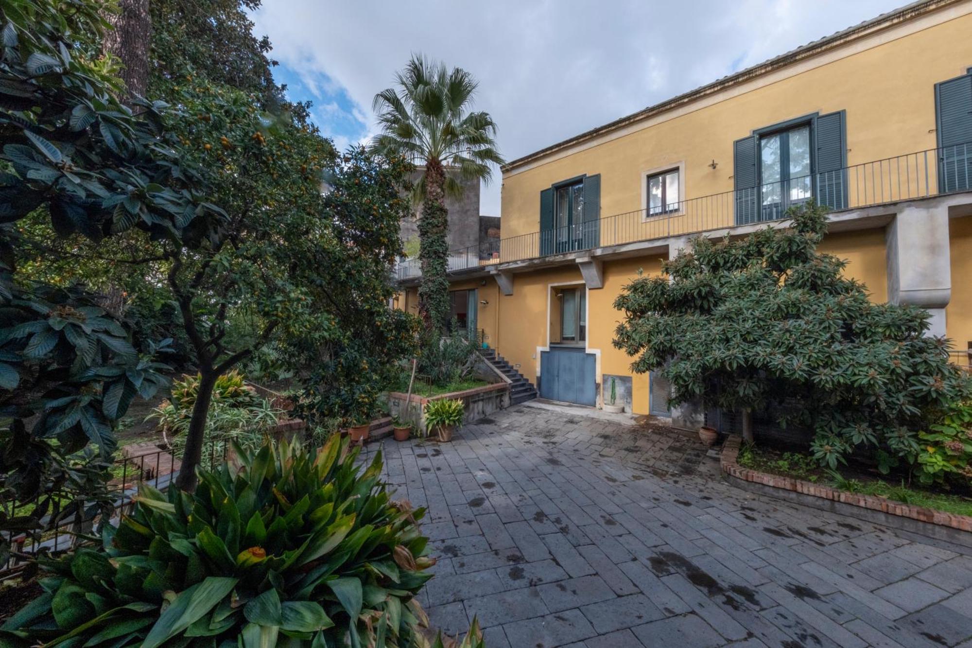 La Corte Dei Nespoli Acireale Exterior foto
